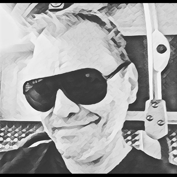 Meet your Posher, Rigo - Picture 3 of 10